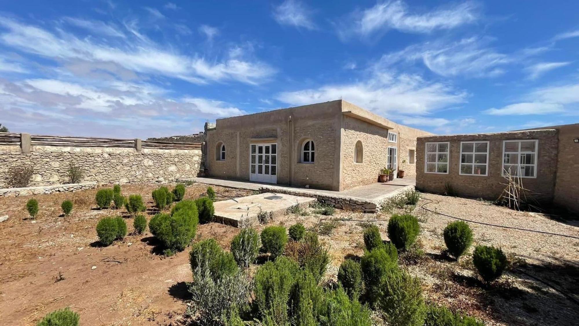 Апартаменты Adam House Эс-Сувейра Экстерьер фото